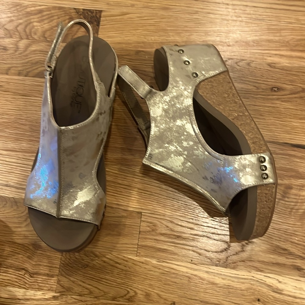 Boutique Corky’s cork wedge Carly sandals feel metallic gold 11